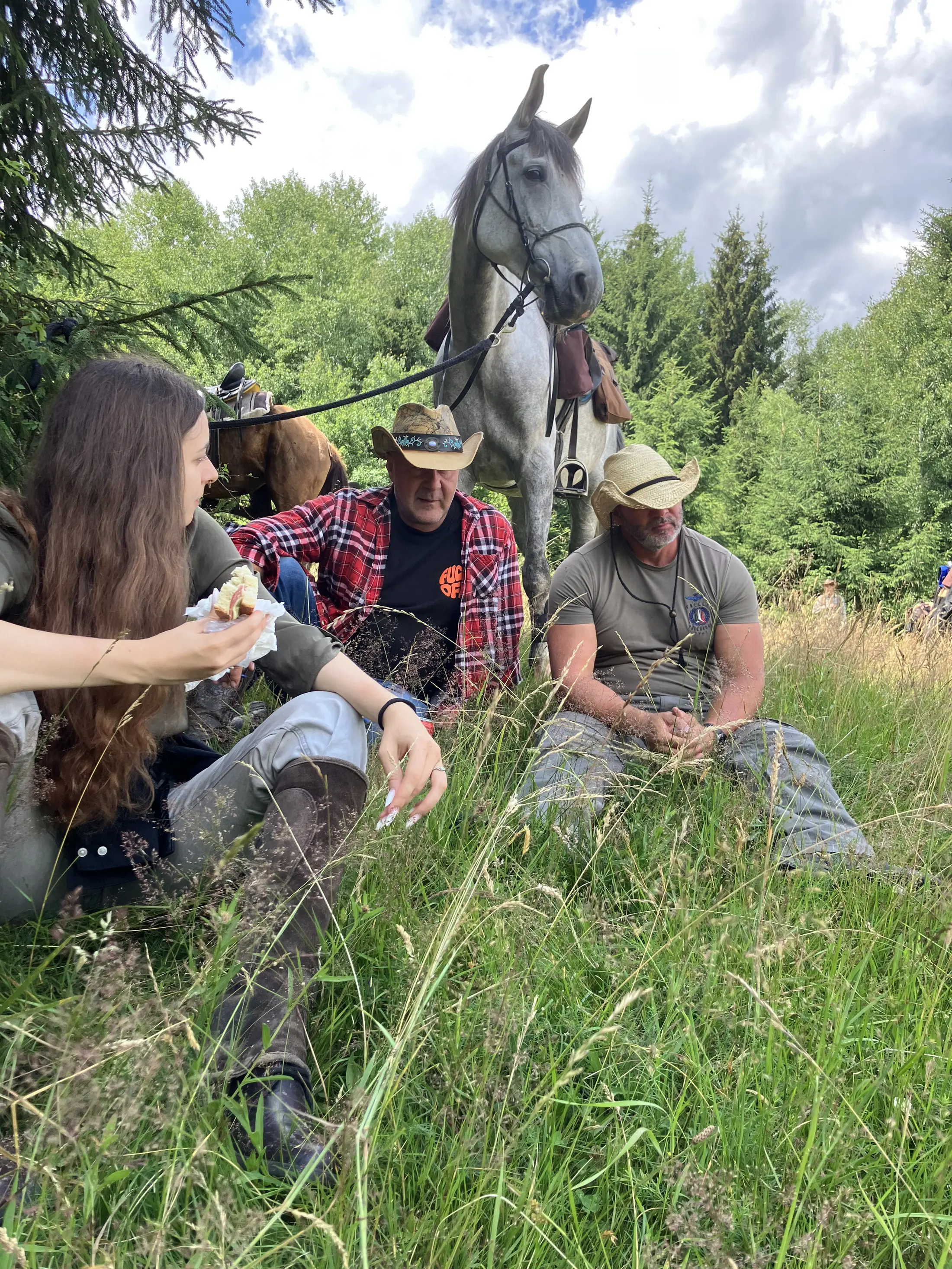 Illustrated private riding group